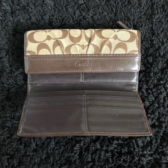 Coach Wallet - Picture 3 of 6